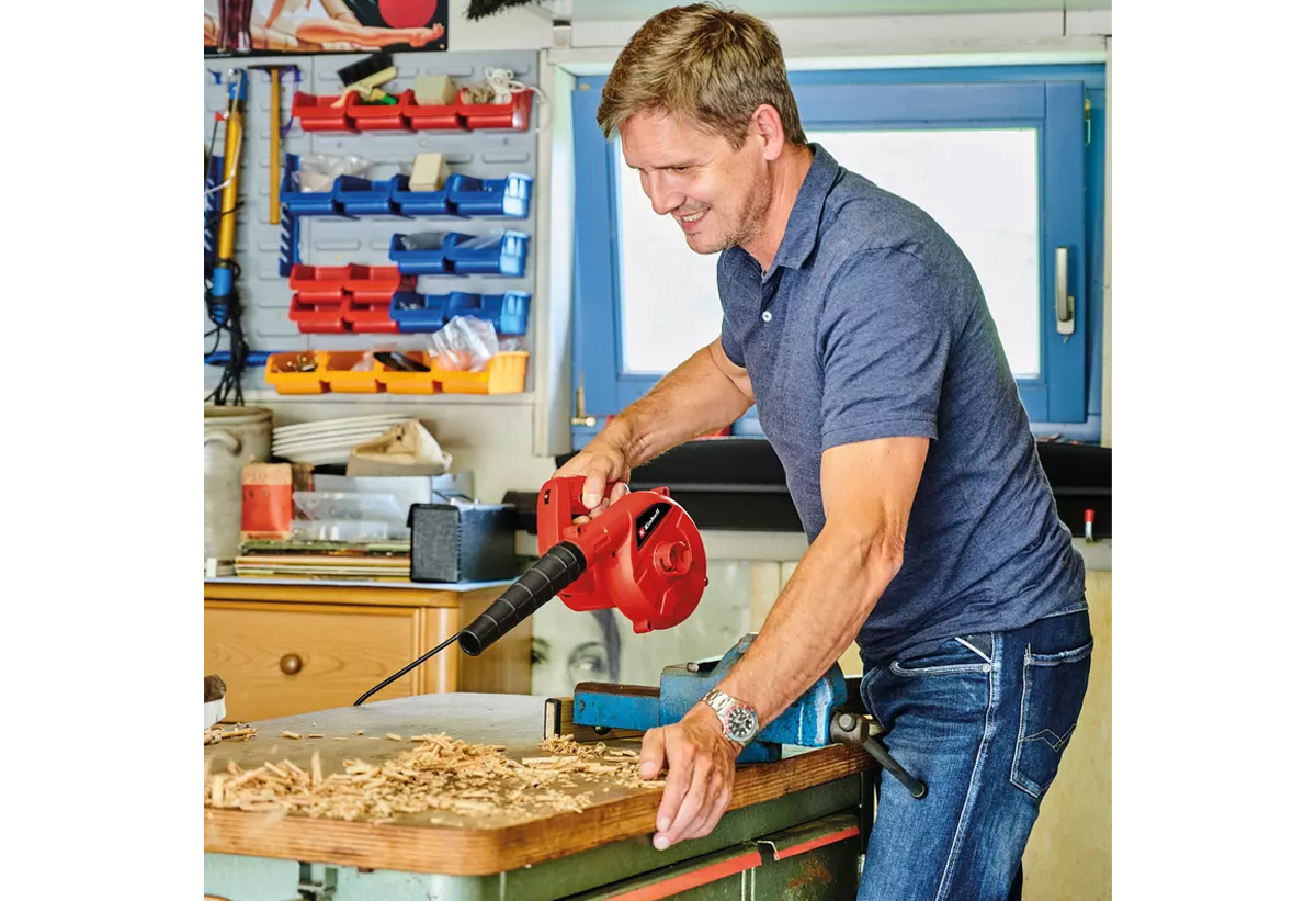 Απεικονίζεται ο φυσητήρας 